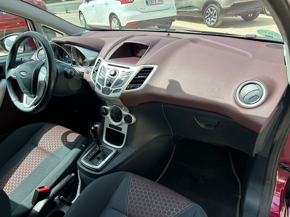 FORD FIESTA TITANIUM AUTO 1.4 SPANISH LHD IN SPAIN 55000 MILES SUPERB 2010